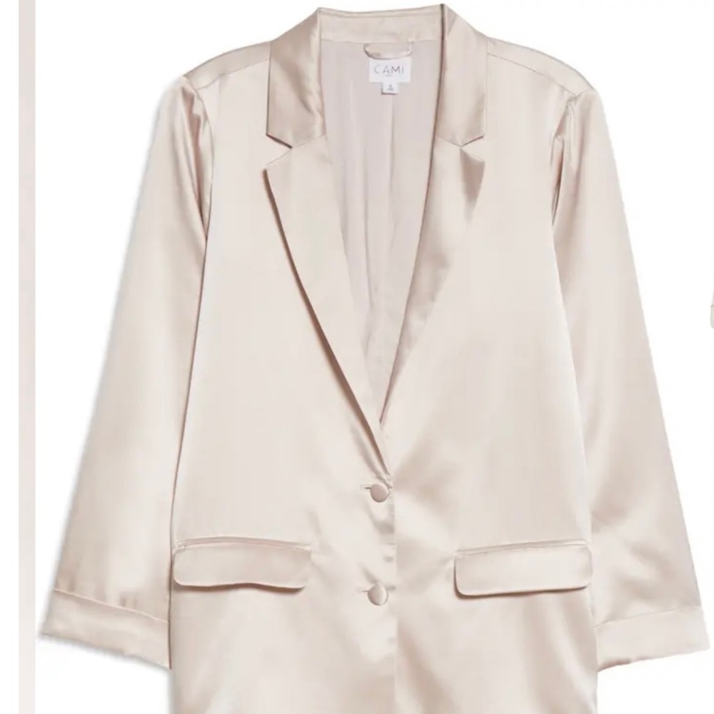 CAMI NYC Blazer - The new “Carrie” Blazer! Silk Blazer “NWT”